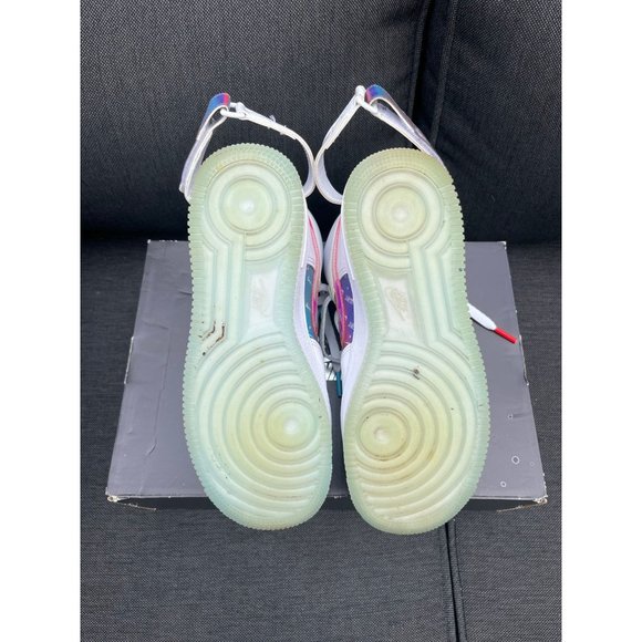 Nike White and Multicolor Women's Sneakers - Picture 5 of 12